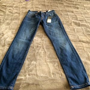 GUESS jeans, size 23, “Power Curvy Mid”